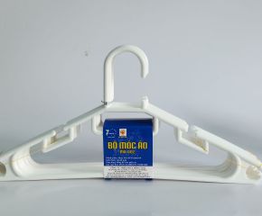 Móc áo nhựa MA002
